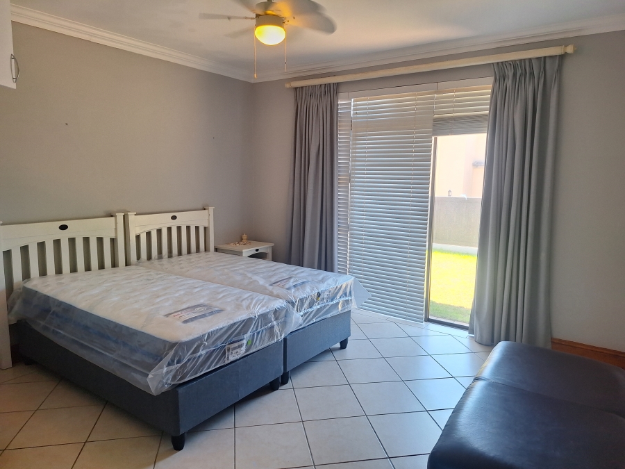 To Let 4 Bedroom Property for Rent in Santareme Eastern Cape